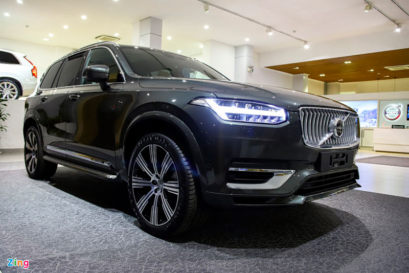 SUV sang 7 chỗ Volvo XC90 T8 2020 được ra mắt tại Việt Nam