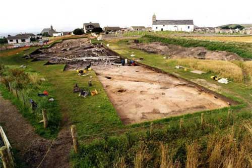 Rùng mình với sự thật về mộ cổ 'tù trưởng 6 đầu'