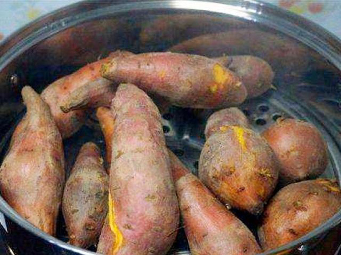 Cách hấp khoai lang ngon ngọt ít người biết