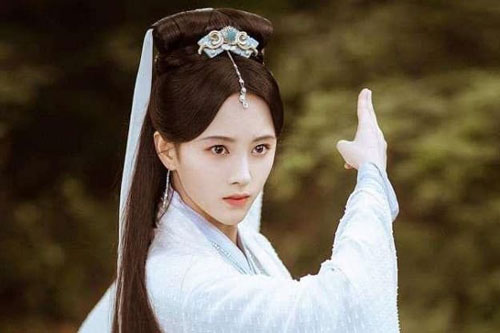 Các nữ diễn viên mặc đồ cổ trang: Lưu Diệc Phi có khí chất, Lưu Thi Thi dịu dàng, Triệu Lệ Dĩnh dễ thương, Cúc Tịnh Y tỏa sáng