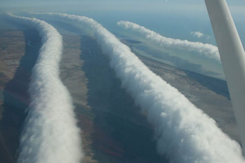 CLIP: Chiêm ngưỡng những ống mây Morning Glory dài 1.000 km siêu hiếm 