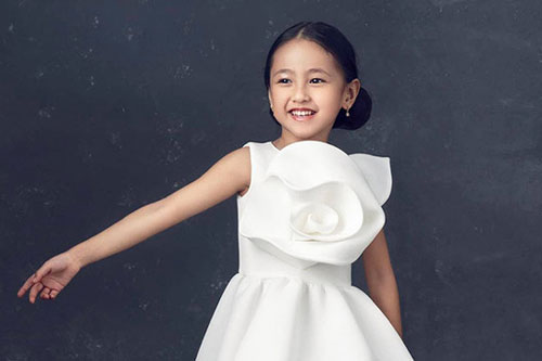 Con gái 5 tuổi của Hà Kiều Anh