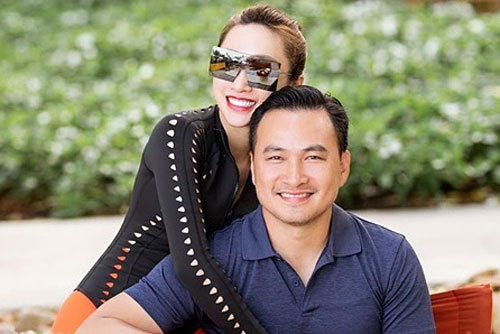 Chi Bảo và bạn gái gắn bó hơn sau sóng gió