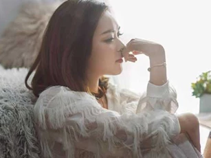 Nhận được cuộc gọi của mẹ người yêu, tôi vội đến tiệm vàng rồi ngớ người trước yêu cầu của bà
