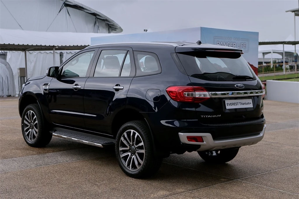 Ford Everest 2021 ra mat anh 4