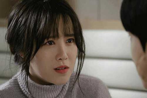 Mua nhà được nửa tháng, tôi gọi chồng ra quán cà phê đòi bán đi ở trọ, anh ngơ ngác tới khi xem đoạn clip mới rối rít xin lỗi