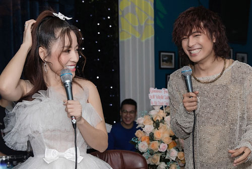 Puka làm MC show của bạn trai tin đồn Gin Tuấn Kiệt