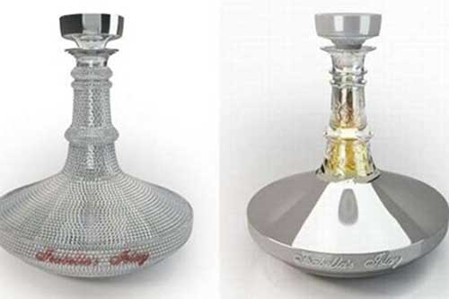 Chai rượu whisky giá... 6 triệu đôla