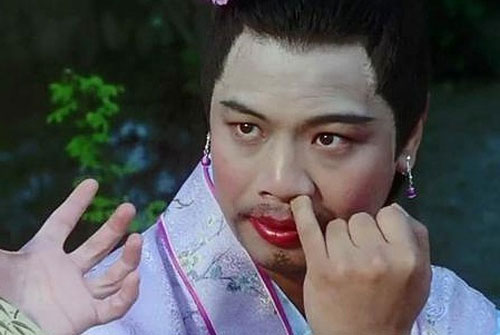 'Vua giả gái Hong Kong' bình phục sau đột quỵ