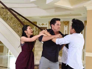 Ngày về ra mắt, vừa nghe câu hỏi của anh trai tôi, người yêu đã vội vàng xô tôi ra để bỏ chạy
