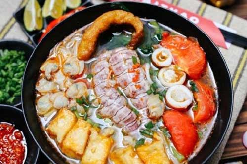 Cách nấu bún hải sản chua cay ngon hơn ngoài hàng