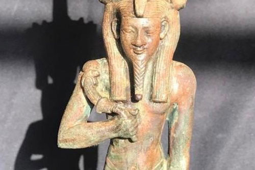 Ai Cập khai quật tượng của Thần Nefertum tại vùng Saqqara