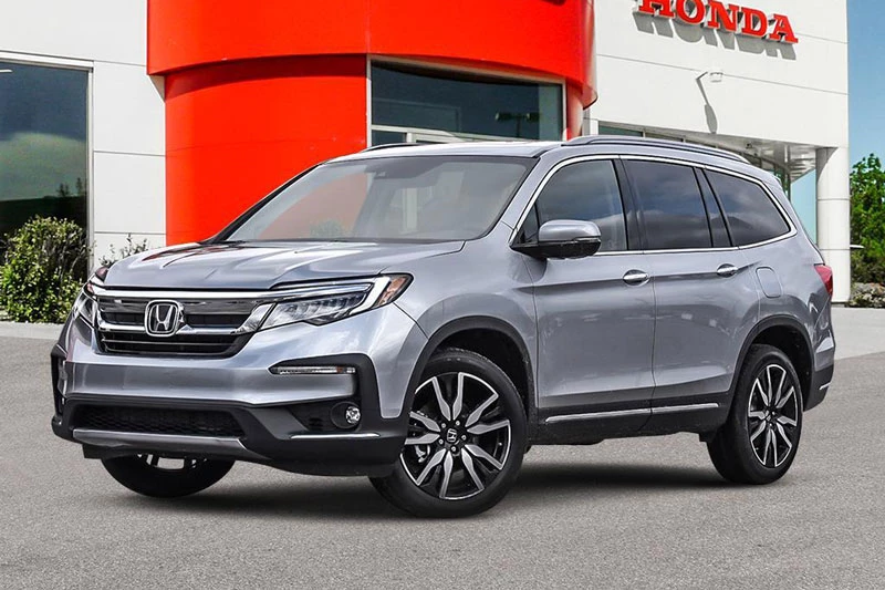 10. Honda Pilot 2020 (giá khởi điểm: 31.550 USD, điểm tổng thể: 8/10).