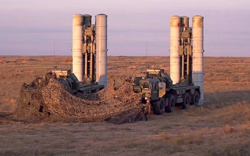 Hệ thống tên lửa phòng không S-400 Triumf của Nga. Ảnh: TASS.