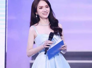 Lộ ảnh Hương Giang tham gia sự kiện cuối cùng trước khi 'ở ẩn': Gầy gò và mặt hóp lại rất thương