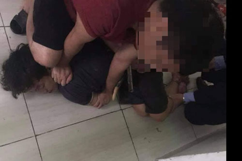 Hà Nội: Nghi ngáo đá, con trai cầm dao sát hại mẹ ruột