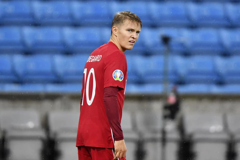 Tiền vệ tấn công: Martin Odegaard (Na Uy).