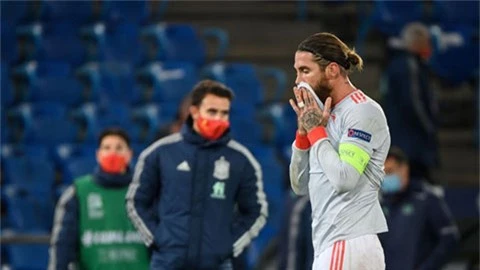 PSG ra đề nghị hấp dẫn khó tin cho Sergio Ramos