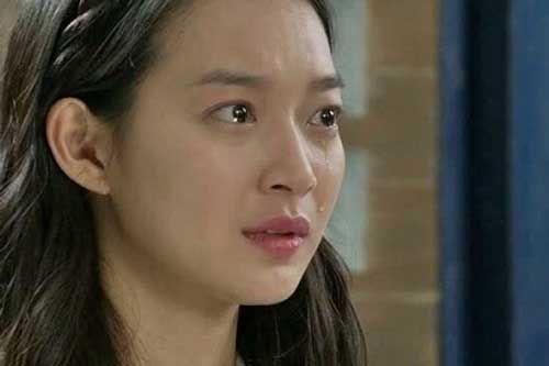 Sự thật sững sờ sau việc tự tay cắt tóc cho cháu của bà nội