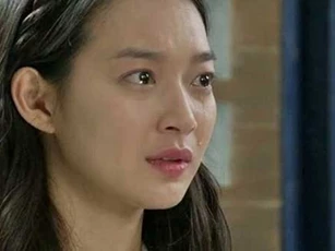 Sự thật sững sờ sau việc tự tay cắt tóc cho cháu của bà nội