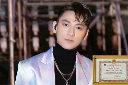 Hé lộ bằng khen thủ khoa Đại học Cần Thơ của Isaac