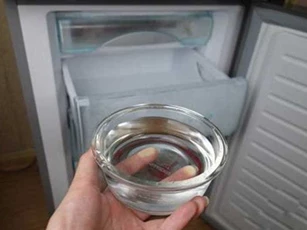 Mỗi ngày đặt 1 bát nước này vào tủ lạnh, bạn sẽ 'choáng' với kết quả thu được