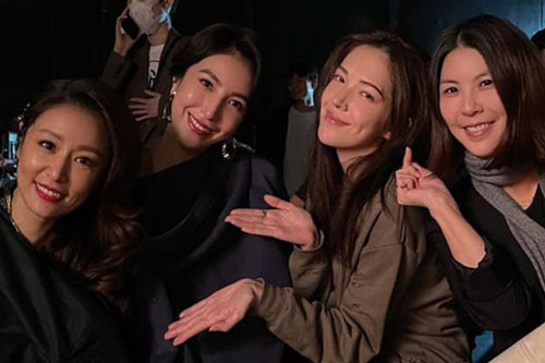 Sau scandal khóc lóc, Lâm Tâm Như xuất hiện xinh đẹp bên hội bạn thân trên phim trường