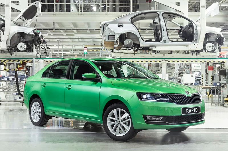 10. Skoda Rapid (doanh số: 3.320 chiếc).