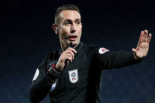 CĐV Liverpool bức xúc về phân công trọng tài VAR trận gặp Leicester