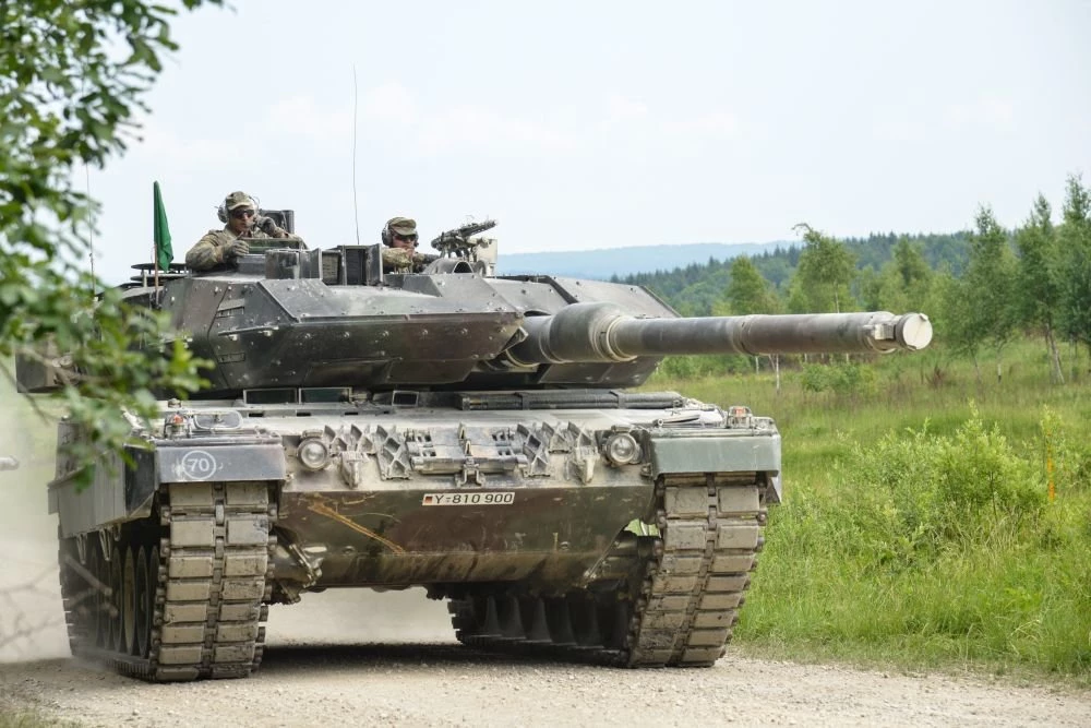 Xe tăng chiến đấu chủ lực Leopard 2 do Đức chế tạo. Ảnh: Topwar.