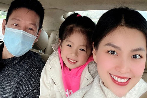 Á hậu Diễm Trang về nước sau 9 tháng kẹt ở Ba Lan