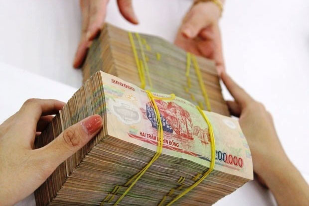 Ngân hàng giảm sâu lãi vay để 'cứu' doanh nghiệp