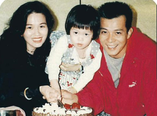 Vợ qua đời, Huỳnh Nhật Hoa phải học lại cách sống một mình