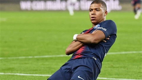 Liverpool muốn tống tiễn Firmino, mua Mbappe