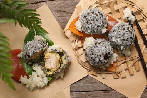 Làm bánh khúc “đúng vị tuổi thơ” chiêu đãi cả nhà