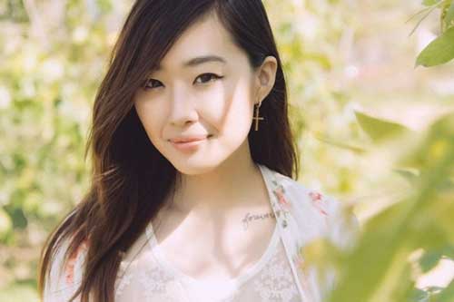 Đang mang bầu nhưng chị dâu vẫn trang điểm đậm, mặc váy ôm sát người và tuyên bố hùng hồn khiến mẹ tôi giận tái mặt