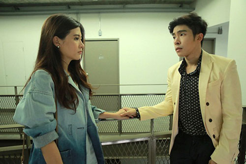 Ngày đầu về ra mắt làm vỡ cả mâm bát đĩa liền bị mắng: 'Bố mẹ không dạy em cách đi làm dâu à?' và câu trả lời của cô gái khiến anh người yêu tái mặt