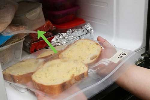 7 cách bảo quản bánh mì để được lâu mà không bị khô