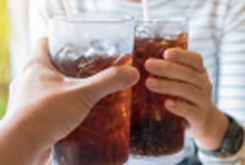 3 loại quả không nên ăn, 2 loại nước không nên uống khi đói kẻo "thủng ruột, hỏng thận"