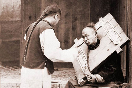 Trước khi hành hình, tại sao tử tù cổ đại được cho ăn một bữa cơm thịnh soạn kèm miếng thịt sống bốc mùi nhưng vẫn rất cảm kích?