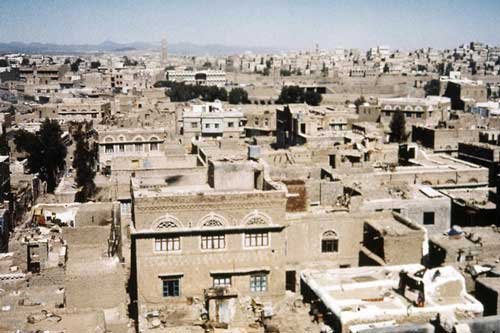 Thành phố đất sét cổ đại 'Manhattan của sa mạc' bên bờ vực sụp đổ