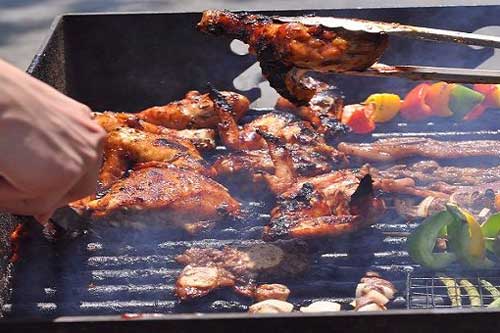 Mẹo cứu chữa và khử mùi các món ăn bị cháy đơn giản bất ngờ