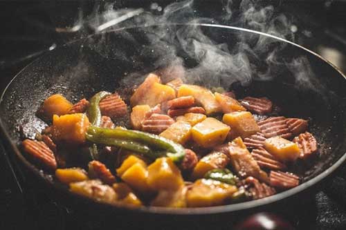 Mẹo nấu ăn giúp hạn chế mất vitamin trong rau củ