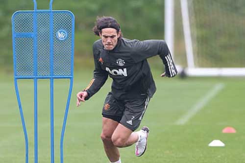 Man United đau đầu vì hàng công rách nát