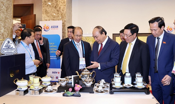 Gốm sứ Minh Long được lựa chọn là 1 trong 9 nhà tài trợ đặc biệt ASEAN 2020