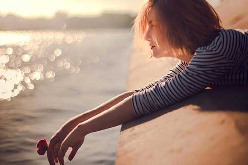 Nhìn kết quả trong tờ xét nghiệm ADN, tôi hoảng loạn vội vàng vo tròn rồi ném vào sọt rác và lo sợ ngày nào đó bí mật sẽ bị phanh phui