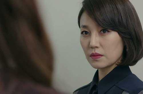 Nhìn con gái đau đớn nằm viện, cháu thì khóc ngằn ngặt không chịu ăn sữa ngoài, tôi bóc mẽ sự thật khiến bà thông gia tái mặt