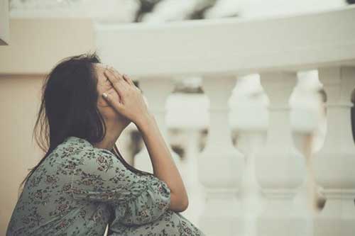 Thấy mẹ chồng vào phòng riêng thường xuyên, tôi bực bội nhắc nhở thì bà tiết lộ một bí mật khiến tôi ngã ngửa