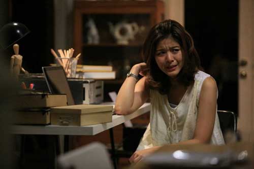 Nửa đêm nhận được cuộc gọi từ số máy của chồng, tôi hốt hoảng chạy vào bệnh viện, để rồi nghe cô y tá ghé tai nói nhỏ một câu mà tôi run rẩy ngã quỵ