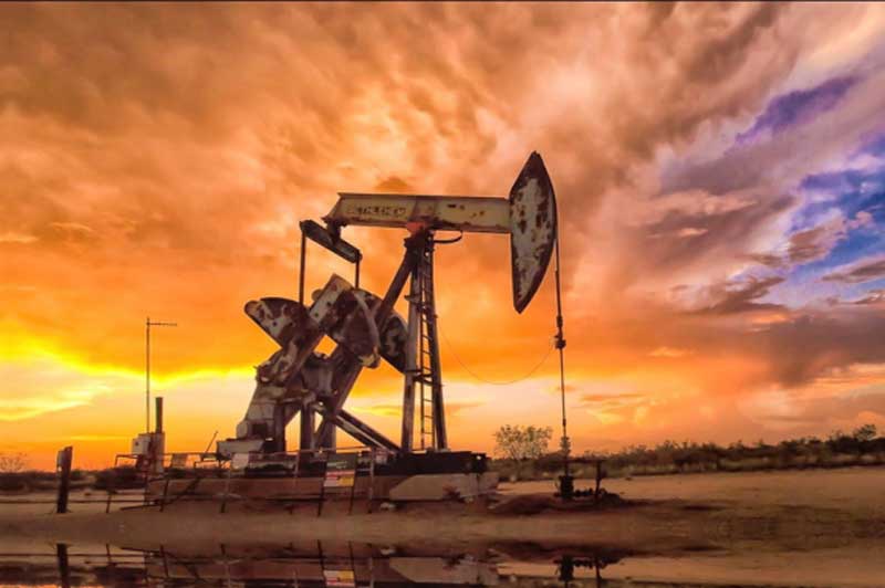 Giá xăng, dầu (20/11): Giảm nhẹ do lo ngại nhu cầu tiêu thụ giảm vì dịch Covid-19